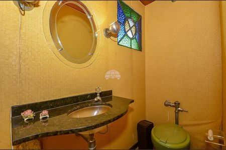 15_photo/94dce5c9dd.916125717580b33a-ATLAS-1bc4beeb-522d-459a-b997-bf42e85f7d0b.jpg de casa à venda com 6 quartos, 246m² em Jardim Social, Curitiba