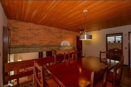 10_photo/94dce5c9dd.916125717580b33a-ATLAS-b7b106f3-35c0-48bb-bd91-e5c2d5fe1658.jpg de casa à venda com 6 quartos, 246m² em Jardim Social, Curitiba