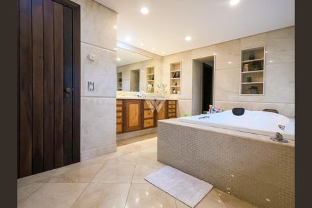 8_photo/94dce5ca37.e9744f0b397a6472-ATLAS-285e7ee7-b068-437d-8b80-7a38779323e4.jpg de casa à venda com 4 quartos, 597m² em Jardim Social, Curitiba