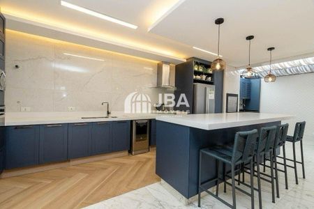 5_photo/94dce5ca8d.a596fb24e8ccb8cd-ATLAS-a0ff2d4a-f416-4525-a2f4-1bb0912ed4f3.jpg de apartamento à venda com 2 quartos, 103m² em Hugo Lange, Curitiba