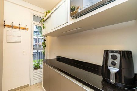 6_photo/94dce5ca8f.aa7528e25f808b6f-ATLAS-bc405ab4-8ce7-458d-9a94-8efa20ff8ef9.jpg de apartamento à venda com 3 quartos, 96m² em Hugo Lange, Curitiba