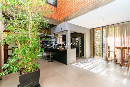 10_photo/94dce5ca9d.d60ed16da6b331d7-ATLAS-1087b0b4-fbfe-42b4-a20a-829b6c69c9ae.jpg de casa à venda com 3 quartos, 422m² em Hugo Lange, Curitiba