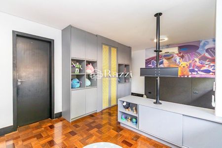 18_photo/94dce5ca9d.d60ed16da6b331d7-ATLAS-80e340f7-18c0-4be4-9a3d-9c2777ed489c.jpg de casa à venda com 3 quartos, 422m² em Hugo Lange, Curitiba