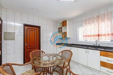 3_photo/94dce5cabd.fb95578376427d33-ATLAS-0c7d7d36-c150-4978-a7e8-fd136f0ab8b7.jpg de casa à venda com 3 quartos, 254m² em Alto da Glória, Curitiba