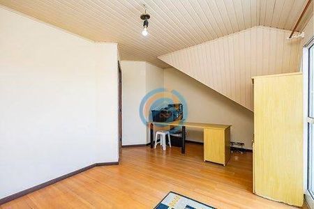 6_photo/94dce5cabd.fb95578376427d33-ATLAS-343ee96c-0436-4a1f-a0ba-5a61de6a61e9.jpg de casa à venda com 3 quartos, 254m² em Alto da Glória, Curitiba