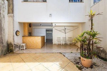 13_photo/94dce5cabd.fb95578376427d33-ATLAS-f11fbd57-6162-46fb-8b1a-2fc4e49cd4ab.jpg de casa à venda com 3 quartos, 254m² em Alto da Glória, Curitiba