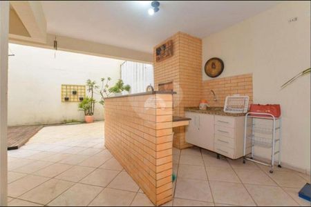 6_photo/94dce5cabf.0a1f53cfe491d931-ATLAS-8efeceee-b128-4a7c-93e4-6b00394c2b07.jpg de casa à venda com 3 quartos, 254m² em Hugo Lange, Curitiba