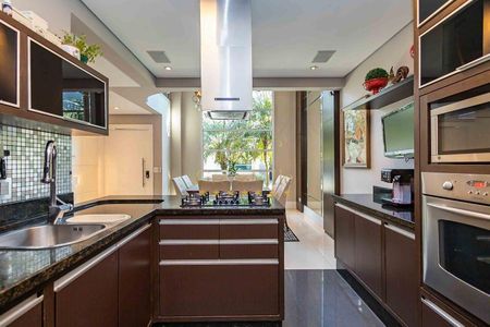 19_photo/94dce5cb71.ceff8192393c33de-ATLAS-c6206465-b3a3-4e45-8192-3f2a75f288ba.jpg de casa à venda com 3 quartos, 212m² em Jardim Social, Curitiba