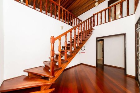 5_photo/94dce5cbfb.7e2ea02b9085bf9d-ATLAS-26d3e739-c246-40ce-acee-381d2e5dcc49.jpg de casa à venda com 6 quartos, 296m² em Jardim Social, Curitiba