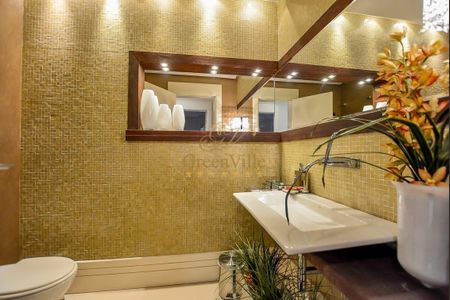 2_photo/94dce5cc6b.ceff8192393c33de-ATLAS-e2f1da4d-76b3-4266-b595-cff3e658da90.jpg de casa à venda com 4 quartos, 648m² em Jardim Social, Curitiba