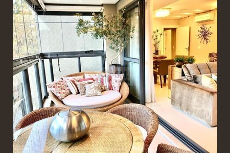 11_photo/94dce5cd0d.5ccb0f2d2e34b51f-ATLAS-457e4a64-8200-4c55-9ec8-e4281e3b1f08.jpg de apartamento à venda com 3 quartos, 150m² em Hugo Lange, Curitiba