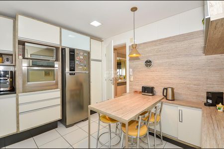 25_photo/94dce5cd0d.c5f4f4492f956e37-ATLAS-dcae84bd-41c2-444b-865e-baf9a2a40f81.jpg de apartamento à venda com 3 quartos, 125m² em Hugo Lange, Curitiba