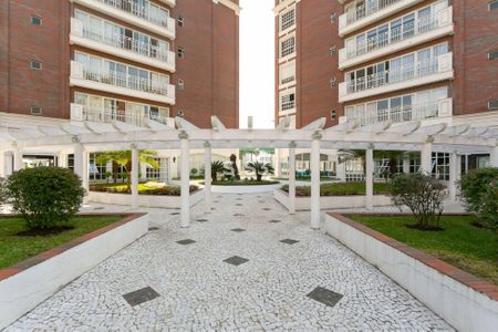 36_photo/94dce5cd15.3866df2b23c27e7e-ATLAS-6860e452-9b84-45e7-9f08-29d03d4b2c9b.jpg de apartamento à venda com 3 quartos, 214m² em Hugo Lange, Curitiba