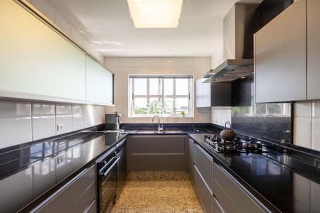 14_photo/94dce5cd15.3866df2b23c27e7e-ATLAS-eea5276e-8781-4be4-9315-73a1d4bf16b3.jpg de apartamento à venda com 3 quartos, 214m² em Hugo Lange, Curitiba