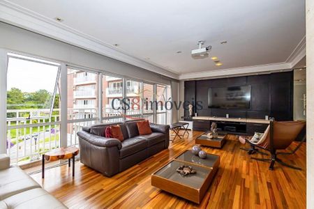 2_photo/94dce5cd15.f9cc713b9d1b39b9-ATLAS-a2c353ac-dc39-4344-a59b-efed9aeedda8.jpg de apartamento à venda com 4 quartos, 214m² em Hugo Lange, Curitiba