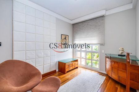 29_photo/94dce5cd15.f9cc713b9d1b39b9-ATLAS-a7704dd6-1dc6-4e2f-8d5b-eb885c017612.jpg de apartamento à venda com 4 quartos, 214m² em Hugo Lange, Curitiba