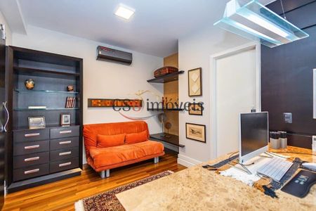 21_photo/94dce5cd15.f9cc713b9d1b39b9-ATLAS-e0eba112-1521-454d-afe8-74a5ffecab2e.jpg de apartamento à venda com 4 quartos, 214m² em Hugo Lange, Curitiba