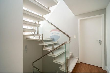 2_photo/94dce5cd21.8c3015100322655e-ATLAS-05942c23-b6fe-4efb-af23-4a34fcbb7a99.jpg de casa para alugar com 3 quartos, 514m² em Hugo Lange, Curitiba