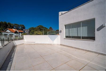 5_photo/94dce5cd21.8c3015100322655e-ATLAS-44e5a69e-65b9-4e6a-9459-855007f2a676.jpg de casa para alugar com 3 quartos, 514m² em Hugo Lange, Curitiba