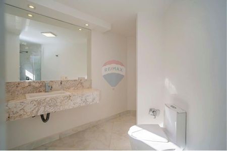 28_photo/94dce5cd21.8c3015100322655e-ATLAS-cbd0f176-b22b-4aec-bb1e-4e609da1f6f0.jpg de casa para alugar com 3 quartos, 514m² em Hugo Lange, Curitiba