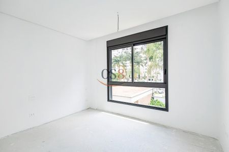 3_photo/94dce5cd4f.093692c260a5e02a-ATLAS-0e16caca-bded-474e-a679-ae1ac9c6b51e.jpg de apartamento à venda com 4 quartos, 230m² em Hugo Lange, Curitiba