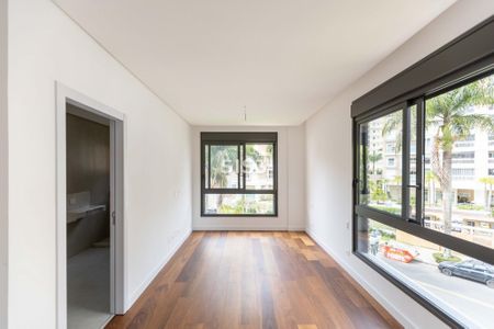 17_photo/94dce5cd4f.c3c6b77849ada220-ATLAS-c67f7714-0bbc-439b-a694-4cbd23626460.jpg de apartamento à venda com 3 quartos, 222m² em Hugo Lange, Curitiba