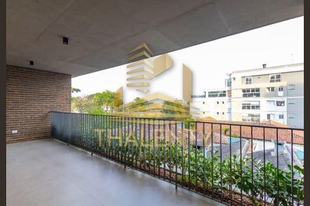 10_photo/94dce5cd4f.f742e0a825442cf0-ATLAS-97fd329c-a8af-4ccd-8946-277078758465.jpg de apartamento à venda com 3 quartos, 364m² em Hugo Lange, Curitiba