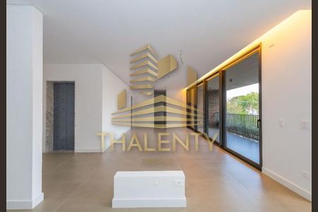 12_photo/94dce5cd4f.f742e0a825442cf0-ATLAS-b007bec8-7bae-4977-a0eb-8e8437726da6.jpg de apartamento à venda com 3 quartos, 364m² em Hugo Lange, Curitiba