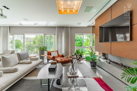 5_photo/94dce5cd69.643f2a74a74031aa-ATLAS-4d2df2eb-0c25-4a32-8deb-c9721243d4a1.jpg de apartamento à venda com 4 quartos, 433m² em Hugo Lange, Curitiba