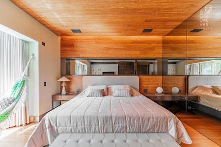 13_photo/94dce5cd69.643f2a74a74031aa-ATLAS-b1d6a3c1-fd0c-4130-bf85-e7544f4ff6f6.jpg de apartamento à venda com 4 quartos, 433m² em Hugo Lange, Curitiba