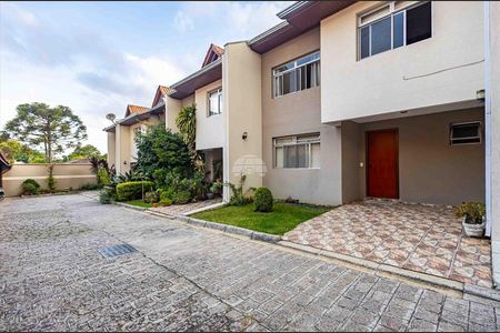 2_photo/94dce5ce1f.4dac0df083c1e492-ATLAS-0a30eb2d-8a5f-41f4-8e56-b6e33a3ab20b.jpg de casa à venda com 3 quartos, 120m² em Bacacheri, Curitiba