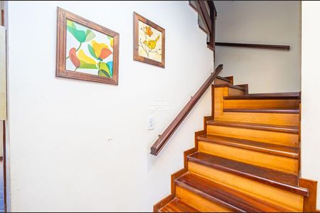 6_photo/94dce5ce1f.4dac0df083c1e492-ATLAS-2bb963b1-ff4e-4dea-b004-e8a39221856e.jpg de casa à venda com 3 quartos, 120m² em Bacacheri, Curitiba