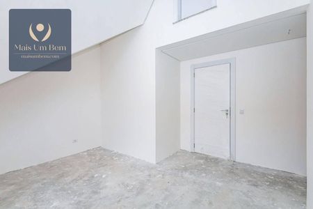 12_photo/94dce5ce69.7b235217f54b5acd-ATLAS-650a106d-2a20-4efc-b39b-2aaa53265b54.jpg de casa à venda com 4 quartos, 221m² em Bacacheri, Curitiba