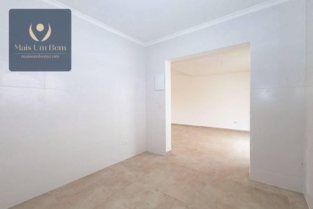 5_photo/94dce5ce69.7b235217f54b5acd-ATLAS-ea3acd97-9900-4c36-9d5f-e660d748d816.jpg de casa à venda com 4 quartos, 221m² em Bacacheri, Curitiba