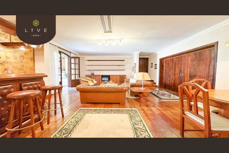 7_photo/94dce5cef5.b7a28b76476596d7-ATLAS-7fb584a0-3131-4653-a0db-d2811e28ba9c.jpg de casa à venda com 7 quartos, 774m² em Jardim Social, Curitiba