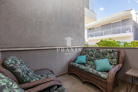 12_photo/94dce5cf4b.ce6648fb854cf78a-ATLAS-47b03de0-eae7-42af-be52-bfadbd097411.jpg de casa à venda com 3 quartos, 198m² em Jardim Social, Curitiba