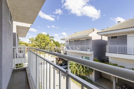 38_photo/94dce5cf4b.ce6648fb854cf78a-ATLAS-b4aeb82e-3cf7-4f85-9cb3-67fe50bbad33.jpg de casa à venda com 3 quartos, 198m² em Jardim Social, Curitiba