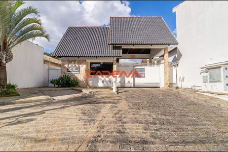 30_photo/94dce5cf65.7a37549eceeba21f-ATLAS-3d7bdd0b-e5a8-4c39-a3b6-5318b4e47348.jpg de casa à venda com 4 quartos, 339m² em Jardim Social, Curitiba