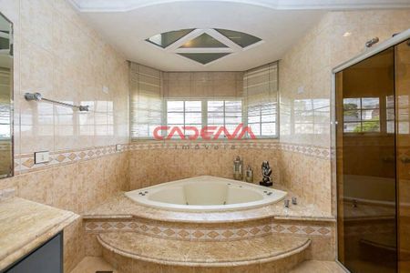 20_photo/94dce5cf65.7a37549eceeba21f-ATLAS-47f4944d-590d-4509-a901-9dc78dec4e9e.jpg de casa à venda com 4 quartos, 339m² em Jardim Social, Curitiba