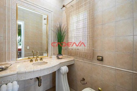 10_photo/94dce5cf65.7a37549eceeba21f-ATLAS-a3529d58-0ddb-4ee4-8a1f-36c4ea993446.jpg de casa à venda com 4 quartos, 339m² em Jardim Social, Curitiba