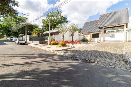 31_photo/94dce5cf65.7a37549eceeba21f-ATLAS-af1a3952-080c-4df1-8d00-9c3accaf0f4d.jpg de casa à venda com 4 quartos, 339m² em Jardim Social, Curitiba