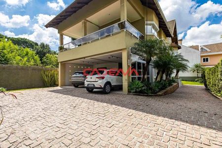 2_photo/94dce5cf65.7a37549eceeba21f-ATLAS-bbc43bb5-fe01-48e1-9bbb-6f69dd5abd58.jpg de casa à venda com 4 quartos, 339m² em Jardim Social, Curitiba