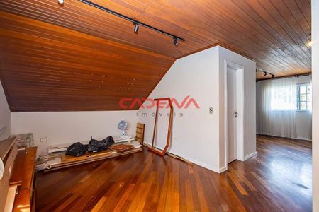 23_photo/94dce5cf65.7a37549eceeba21f-ATLAS-e69f31af-54e6-4ac8-a3bc-287b0232bf37.jpg de casa à venda com 4 quartos, 339m² em Jardim Social, Curitiba