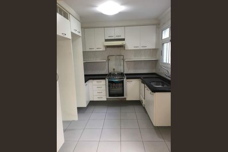 5_photo/94dce5d177.437e93a170927d21-ATLAS-7faeff39-eef1-4f29-9d7d-e71a66de17c3.jpg de casa à venda com 3 quartos, 160m² em Bacacheri, Curitiba