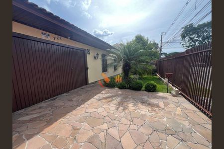 8_photo/94dce5d18d.6802020fc9165f5a-ATLAS-15b2140e-dae0-4bfa-b80e-aed8e927c6fd.jpg de casa à venda com 3 quartos, 220m² em Bacacheri, Curitiba
