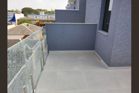 49_photo/94dce5d1c3.1e964c3cff37e649-ATLAS-fb2d514d-fa22-491a-b3d1-a84eb7a57e2a.jpg de casa de condomínio à venda com 3 quartos, 184m² em Bacacheri, Curitiba