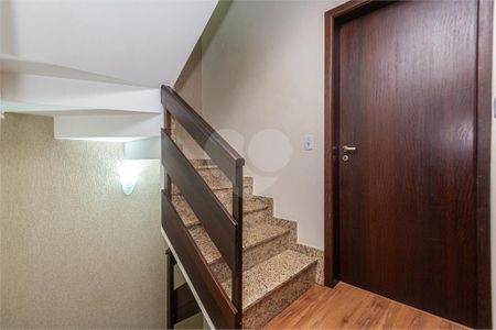 12_photo/94dce5d1c9.6bc6d6e3d41508d6-ATLAS-1a02127e-724b-4fc2-964e-4c01fd11e9fa.jpg de casa à venda com 4 quartos, 150m² em Bacacheri, Curitiba