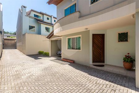 6_photo/94dce5d1c9.6bc6d6e3d41508d6-ATLAS-2eebfbb9-267b-48d2-bf70-025ee25626ac.jpg de casa à venda com 4 quartos, 150m² em Bacacheri, Curitiba