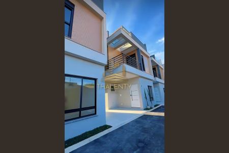 5_photo/94dce5d1db.32d3cee88d6adeff-ATLAS-18777220-a154-4a84-9de9-6e2dc60bd2f4.jpg de casa à venda com 3 quartos, 184m² em Bacacheri, Curitiba