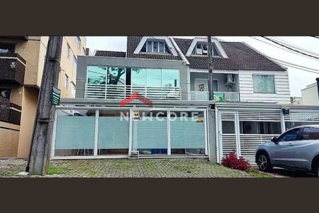 1_photo/94dce5d247.93b8fa184532727f-ATLAS-151aee9f-b7b9-4792-aca9-658460e4ce00.jpg de casa à venda com 3 quartos, 160m² em Bacacheri, Curitiba